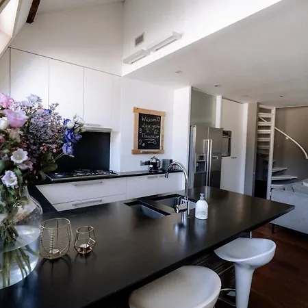 Apartment W Y C K - E N D Boutique *