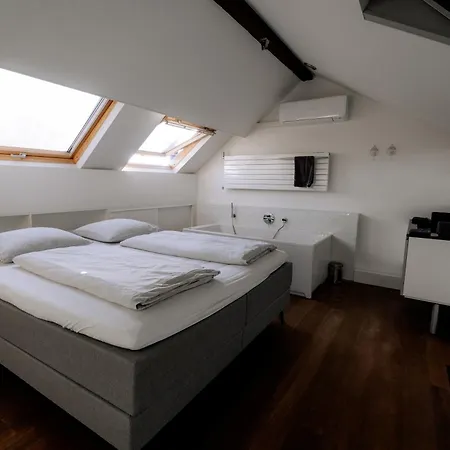 Apartment W Y C K - E N D Boutique