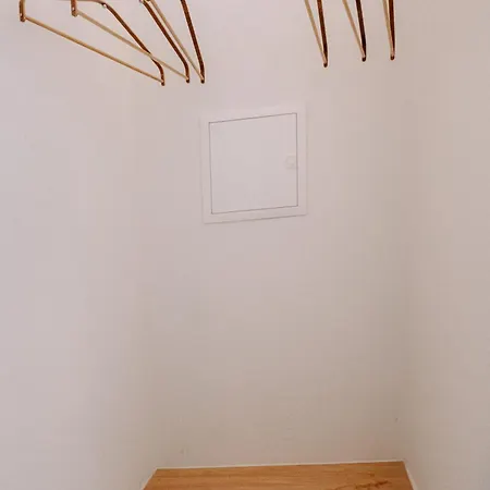 Apartment W Y C K - E N D Boutique