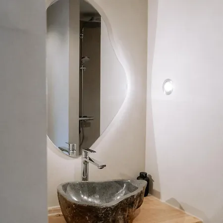 Apartment W Y C K - E N D Boutique *